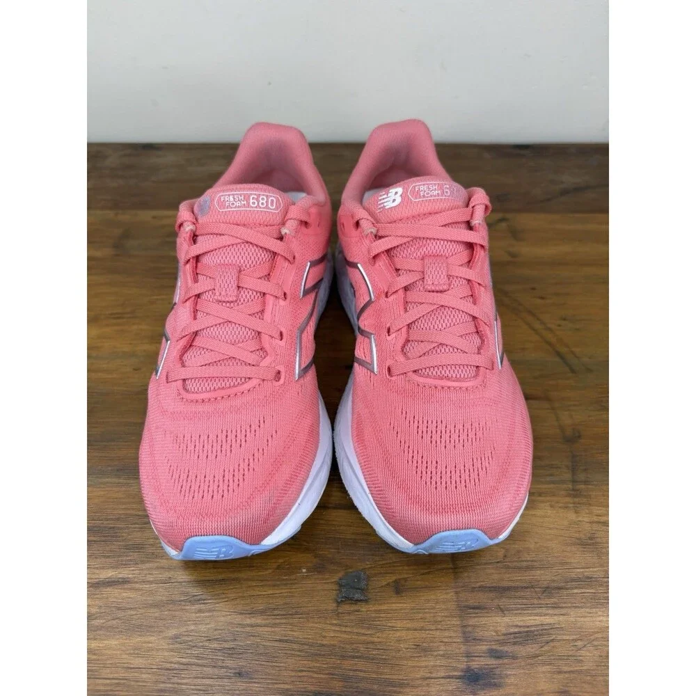 New Balance Fresh Foam 680v8 Womens Size 8.5 B Pink Coral Running Shoes Sneakers